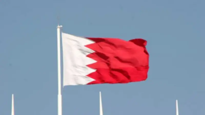 البحرين: إيران تواصل استهداف المدنيين بالصواريخ والمسيرات