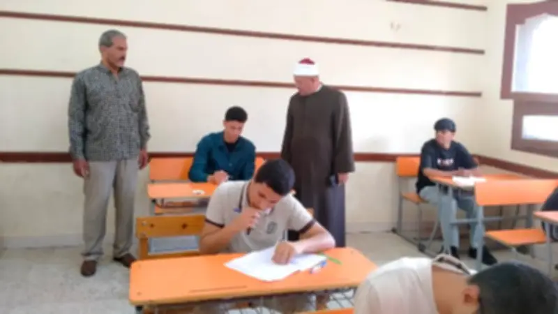 رئيس منطقة القليوبية الأزهرية يتفقد لجان الامتحانات ويؤكد على الالتزام بالتعليمات