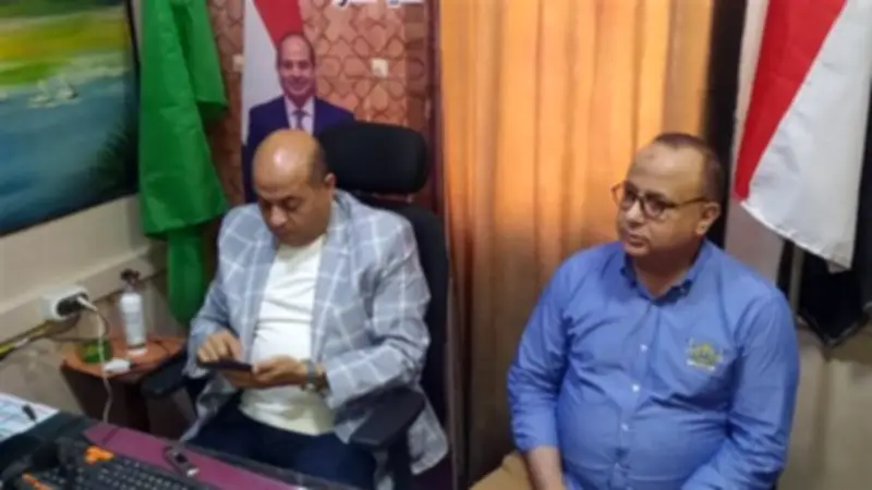 وكيل تعليم الدقهلية يتفقد لجان امتحانات الإعدادية بأجا ويطمئن على سير العمل