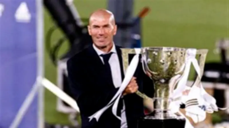 زيدان يعلن استعداده للعودة للتدريب ويترقب تدريب منتخب فرنسا