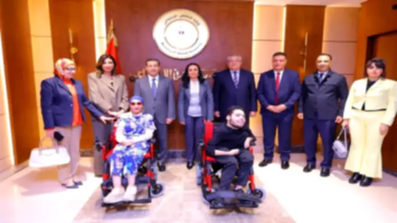 كراسي متحركة ولابتوب ناطق.. التضامن توسع خدماتها لذوي الإعاقة بالجامعات
