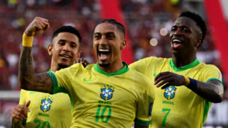 رافينيا: فينيسيوس قادر على جلب كأس العالم للبرازيل