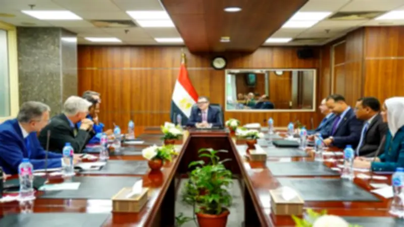 وزير التخطيط يبحث مع البنك الدولي جذب الاستثمارات للقطاع الزراعي