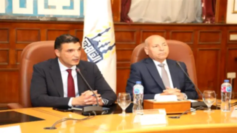 وزير الصناعة: شق الثعبان مؤهلة لتصبح أكبر مناطق إنتاج الرخام والجرانيت عالمياً