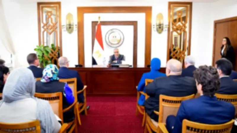 وزير الخارجية يتابع سير العمل بقطاع التعاون الدولي ويعزز التنسيق