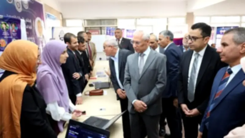 رئيس جامعة المنيا يفتتح الملتقى الثالث للتوظيف ومعرض مشروعات التخرج