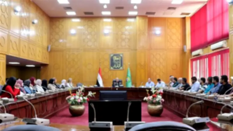 محافظ الإسماعيلية يلتقي مهندسين جدد لتعزيز العمل بالإدارات الهندسية