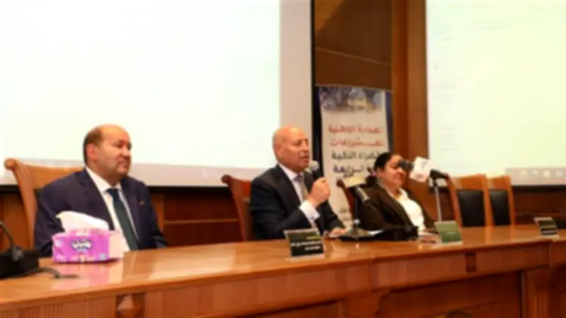 محافظ القاهرة يؤكد دعم المحافظة للمبادرة الوطنية للمشروعات الخضراء الذكية