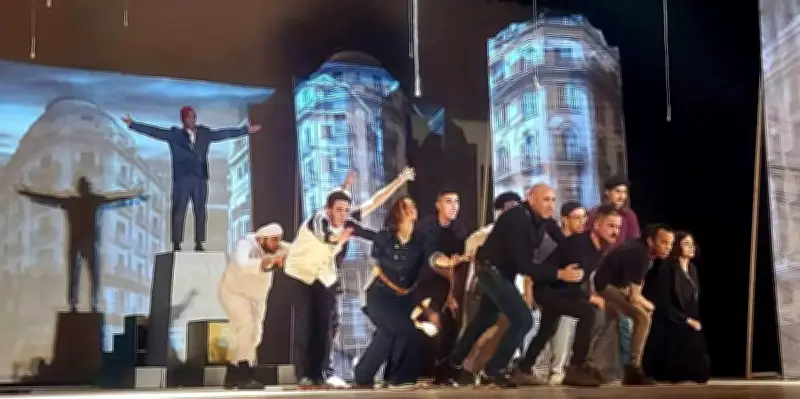 وسط إقبال جماهيري.. عرض "اللي بني مصر" على مسرح قصر ثقافة الإسماعيلية