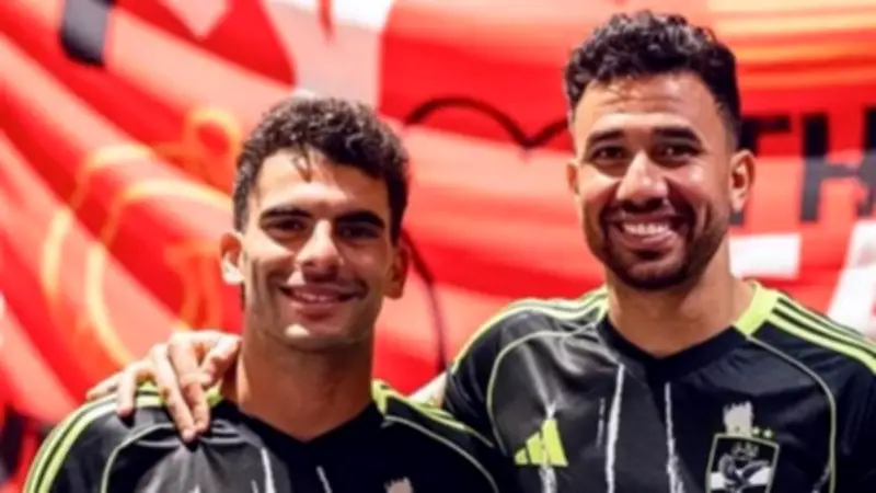 الأهلي يدرس بيع تريزيجيه وزيزو لضبط سقف الرواتب قبل الموسم الجديد