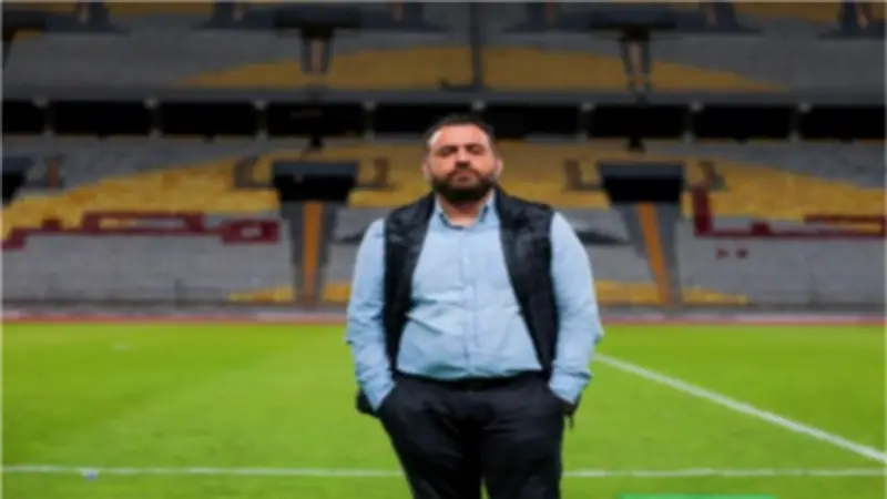 مصدر بالزمالك ينفي رحيل جون إدوارد ويؤكد استمراره في منصبه