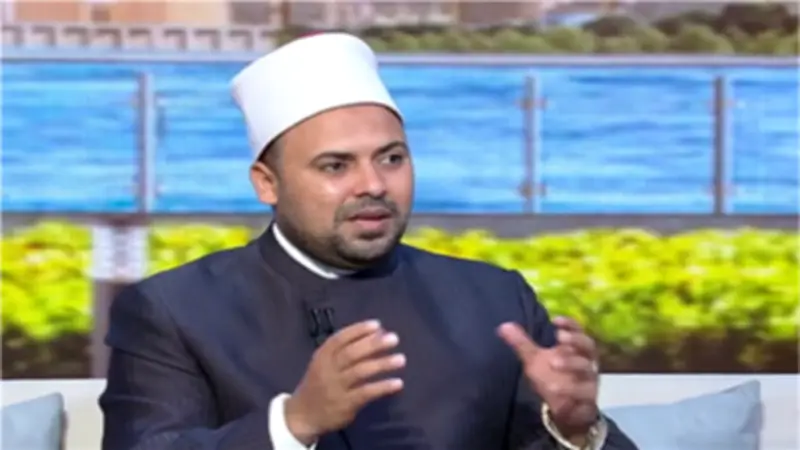 عضو بالأزهر للفتوى: استقرار الأسرة أساس بناء شخصية الطفل السوية