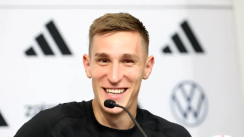 شلوتربيك يعلق على اهتمام ريال مدريد ويركز على كأس العالم