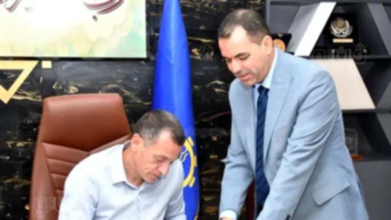 محافظ أسوان يحيل مواطناً للنيابة بسبب كسر خطي مياه شرب في كوم أمبو