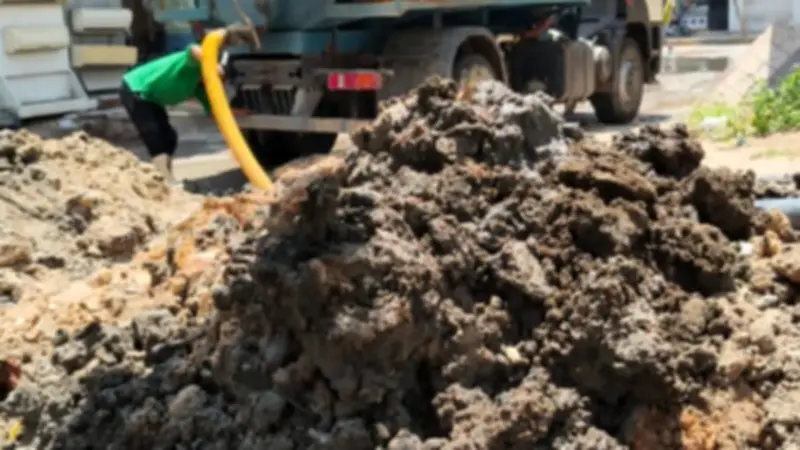 شركة مياه القناة تنهي مشكلة تسربات مزمنة بعمارات أمانكو في القنطرة غرب