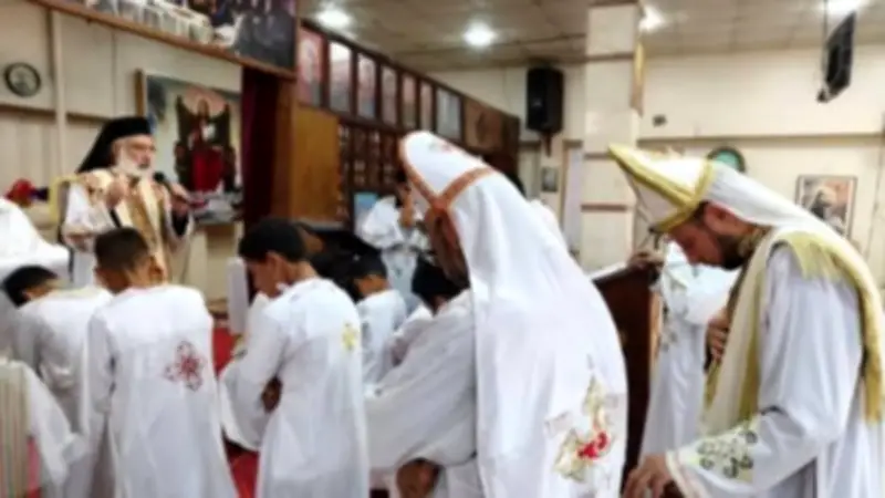 الأنبا باسيليوس يترأس قداس عيد قلب يسوع الأقدس بمنسافيس ويجدد نذور الراهبات