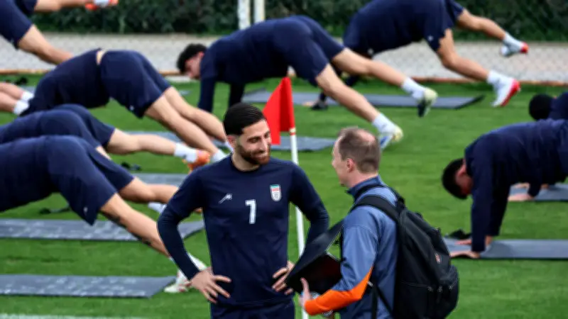 قائد منتخب إيران يروي تفاصيل نجاته من كمين عصابة مسلحة في المكسيك