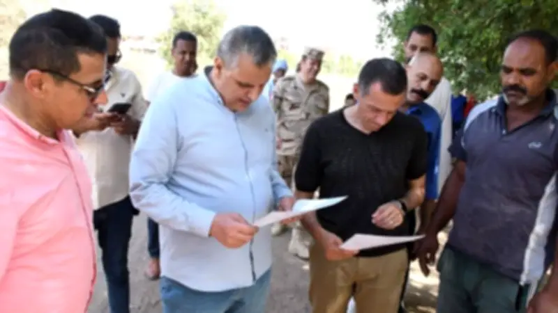 محافظ أسوان يوجه بإزالة التعديات والمباني المخالفة بقرى كوم أمبو