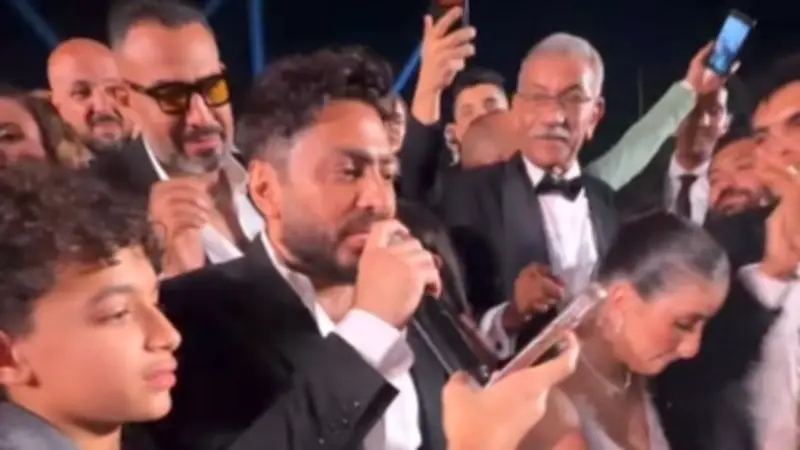 تامر حسني يحيي حفل زفاف زياد نجل الفنان سيد رجب بحضور نجوم الفن