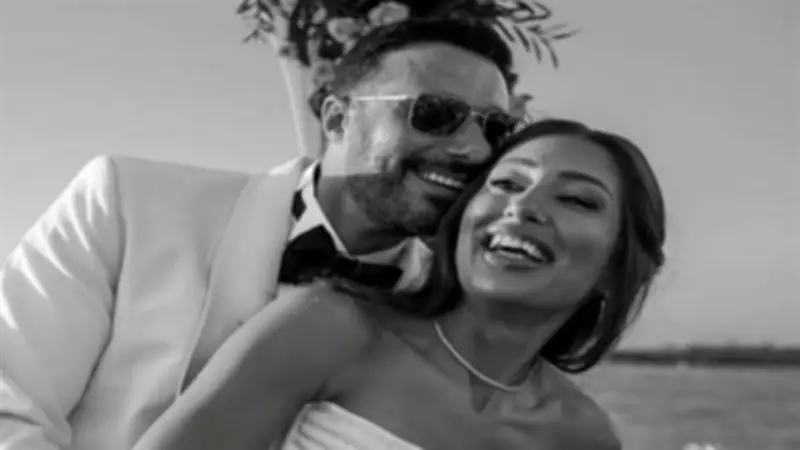 بعد أحمد السعدني.. فنانون أعلنوا زفافهم المفاجئ للجمهور