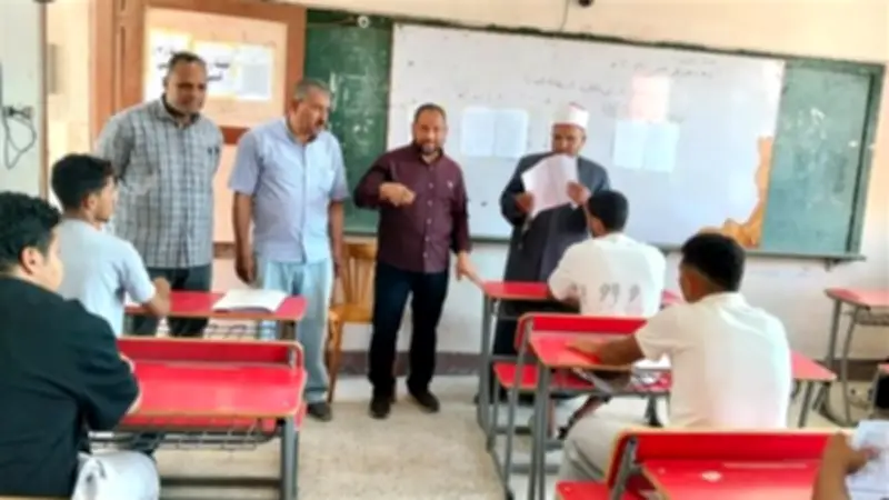 طلاب الأدبي بالثانوية الأزهرية يؤدون امتحان الإحصاء اليوم الأحد