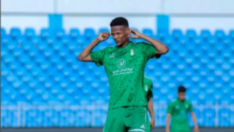 عزو المريمي: كأس ليبيا بداية الحلم مع أهلي طرابلس وطموحي المزيد من الألقاب