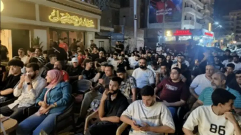 كافيهات المنصورة تكتظ بمشجعي منتخب مصر لمؤازرته أمام بلجيكا في كأس العالم 2026