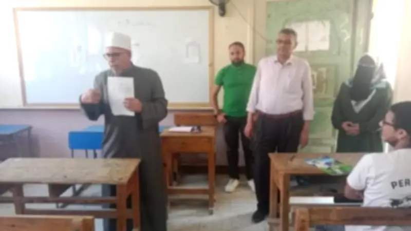 رئيس القاهرة الأزهرية يتفقد لجان امتحانات الإحصاء ويشدد على تهيئة الأجواء