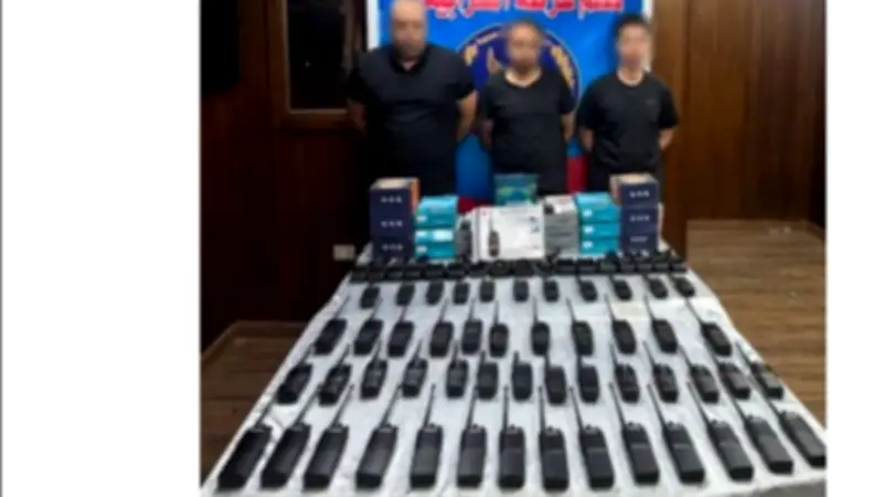 ضبط مروجي أجهزة لاسلكية بدون ترخيص في القاهرة وضبط كميات كبيرة