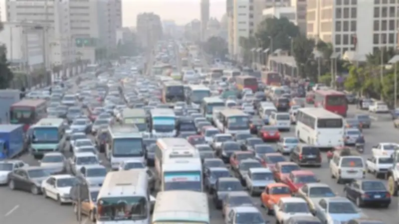 حالة المرور اليوم بالقاهرة الكبرى: سيولة نسبية وسط انتشار أمني مكثف