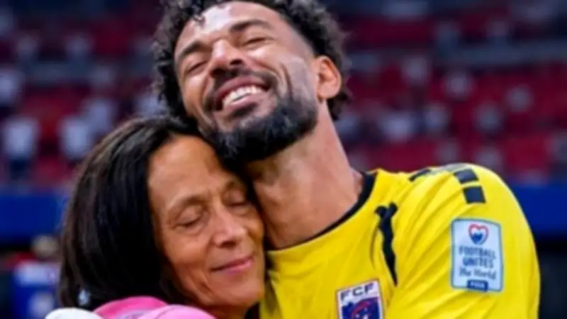 اتحاد الرأس الأخضر يكشف كواليس تحقيق حلم حارس المرمى فوزينيا بحضور والدته في كأس العالم