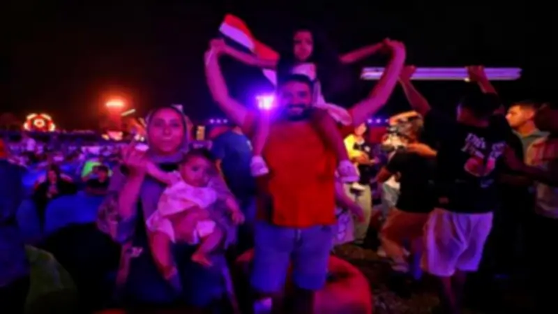 أطفال في فان زون المتحدة يحلمون بأن يكونوا مثل صلاح ورونالدو