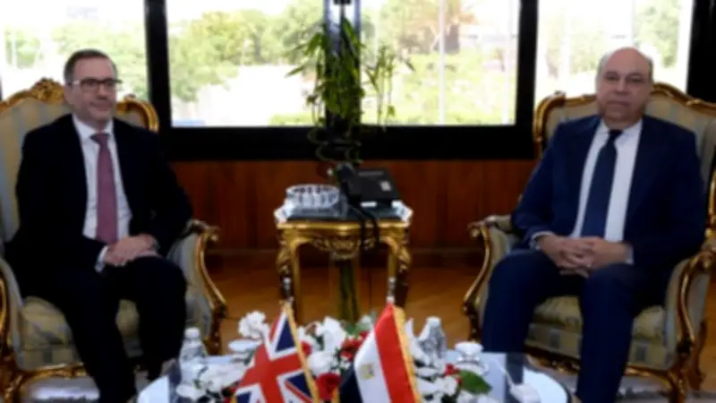 الطيران المدني يرحب بتوسيع الشراكات مع الشركات البريطانية