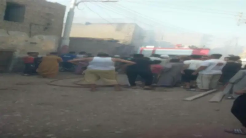 السيطرة على حريق أتى على 8 منازل في أسيوط وإصابة شخصين