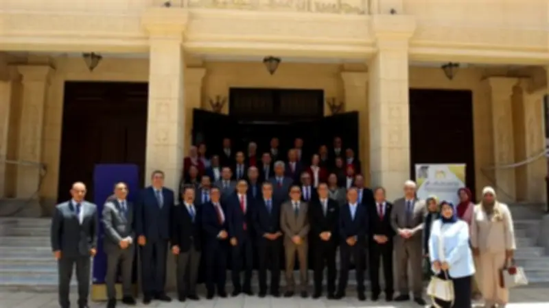 برنامج تدريبي متكامل لإعداد المرشحين لشغل منصب رئيس جامعة في مصر