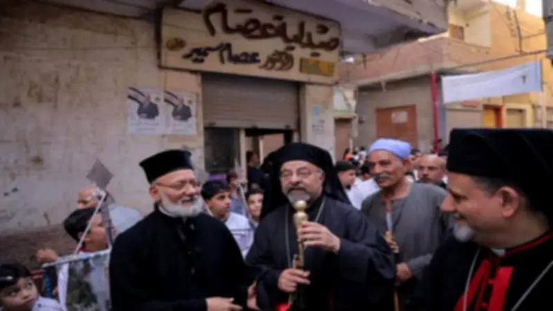 بطريرك الأقباط الكاثوليك يلتقي خدام إيبارشية أبوقرقاص ويضع حجر أساس مبنى جديد