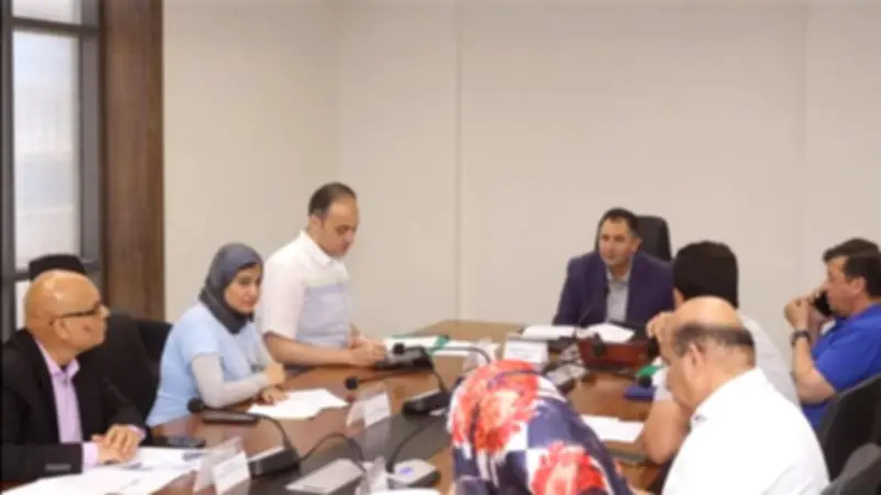 محافظ دمياط يناقش ملفات صندوق الإسكان ويوجه بحصر الوحدات المخالفة