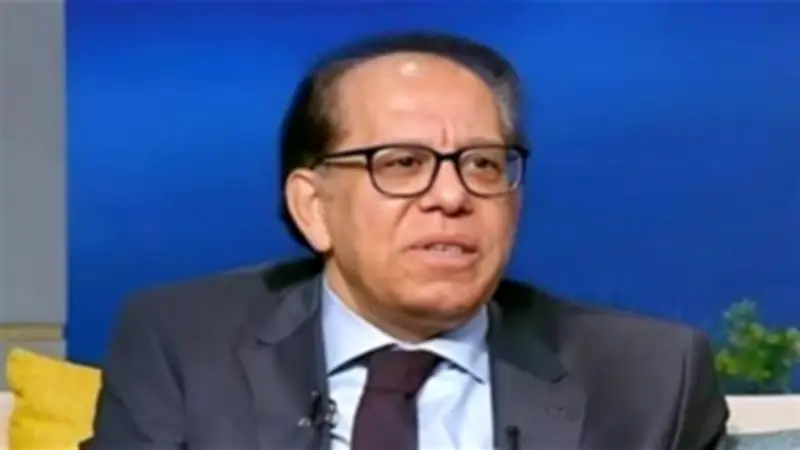 ضياء حلمي: القوى الكبرى تدفع نحو نظام عالمي جديد قبل 2027