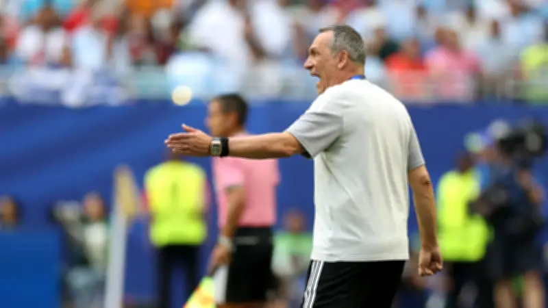 دونيس يضبط تدريبات السعودية بتوقيت إسبانيا استعدادا لكأس العالم 2026
