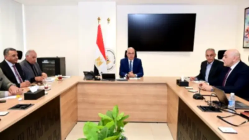 وزير الري يتابع تفعيل بروتوكول إنشاء مدارس تكنولوجيا المياه