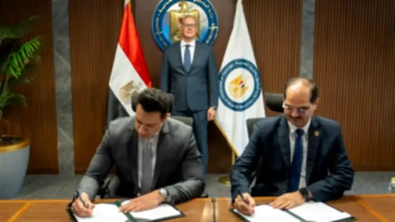 وزير البترول يشهد توقيع اتفاقيتين مع هاربور إنرجي وإيني لزيادة إنتاج الغاز