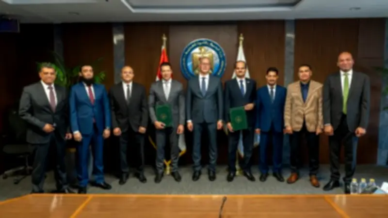 وزير البترول يشهد توقيع اتفاقية مع هاربور إنرجي ومذكرة مبادئ مع إيني