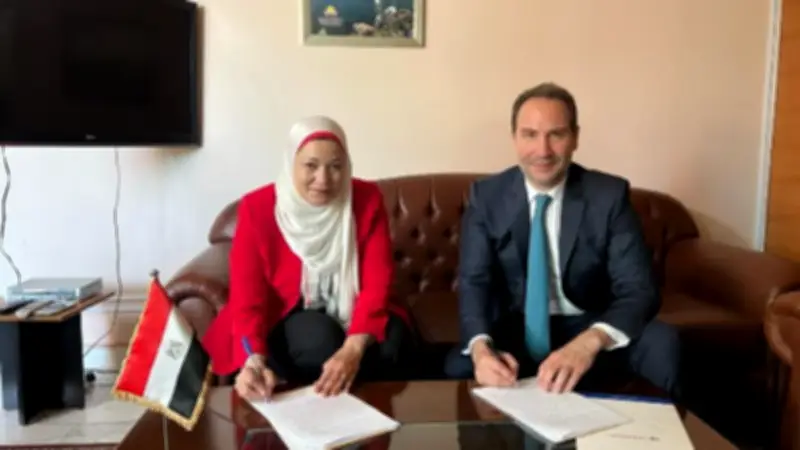 وزارة العمل توفر وثيقة تأمين طبية واجتماعية حصرية للمصريين بلبنان
