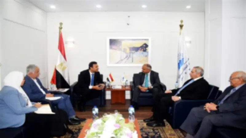 رئيس الجهاز المركزي للإحصاء يبحث مع البنك الدولي تعزيز التعاون الإحصائي