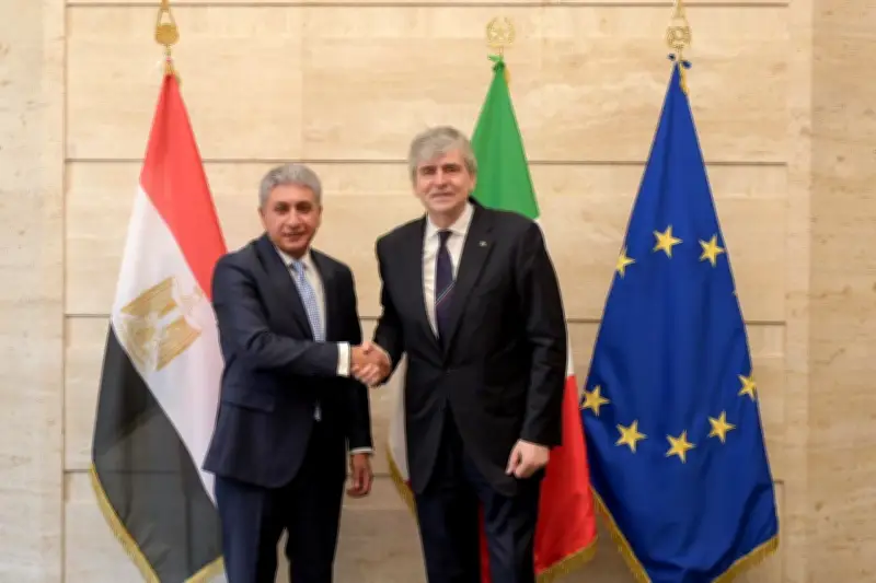 وزير السياحة يبحث مع نظيره الإيطالي تعزيز التعاون المشترك