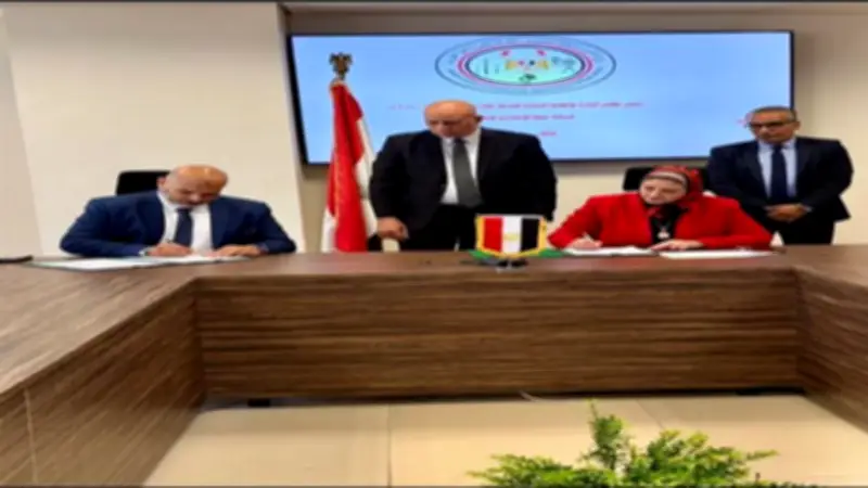 «المصرية لنقل الكهرباء» توقع عقدًا لتطوير البنية التحتية لمنظومة اتصالات الشبكة