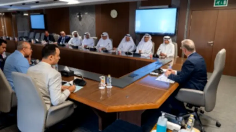 وزير البترول يبحث مع إينوك الإماراتية التوسع في استثمارات تموين الطائرات والاستكشاف