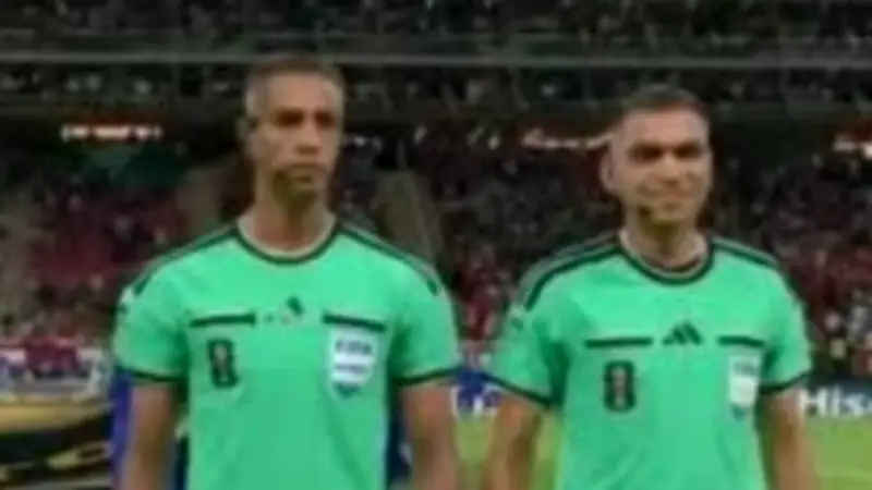 أمين عمر وأبو الرجال ضمن طاقم حكام مباراة العراق والنرويج في المونديال