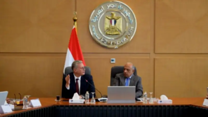 وزيرا الكهرباء والبترول يبحثان خطة تأمين الوقود لمحطات التوليد ومواجهة أحمال الصيف