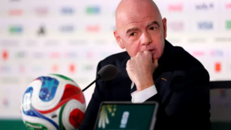 رفض أوروبي وآسيوي لتوسيع كأس العالم لـ64 فريقا يهدد حلم إنفانتينو